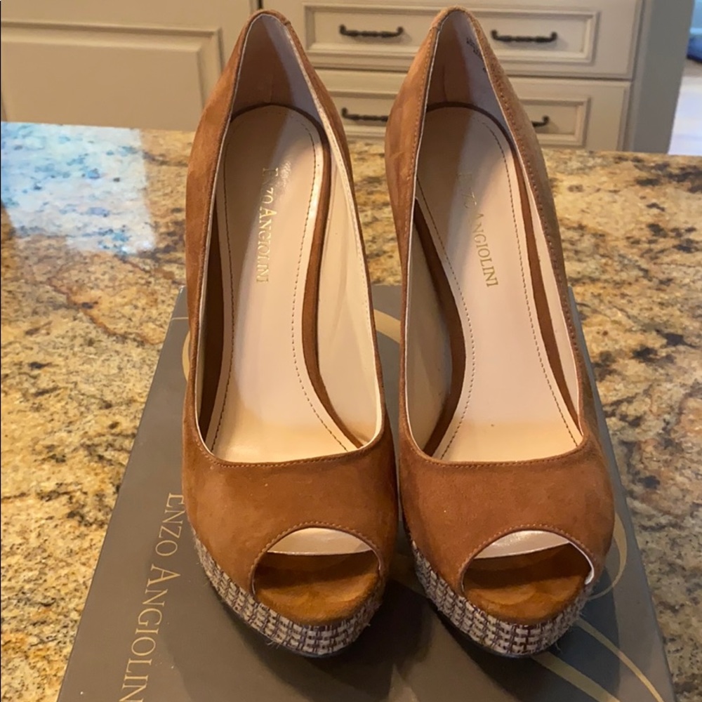 enzo angiolini pumps